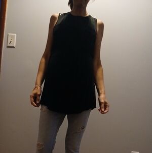 Elegant Black Sleeveless Maternity Top